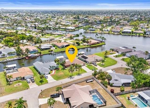 Property at 206 SE 34th Ter, Cape Coral, FL 33904, 3 beds, 2 baths