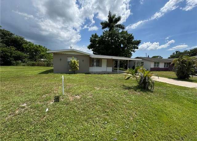 Property at 12613 5th St, Fort Myers, FL 33905, 2 beds, 1 bath