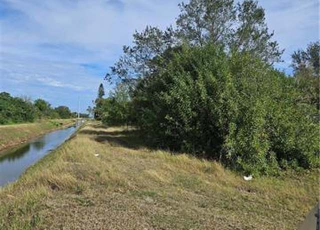 Property at 3318 4th St SW, Lehigh Acres, FL 33976