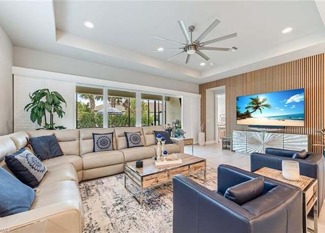 Property at 16717 Gilroy St, Bonita Springs, FL 34135, 2 beds, 3 baths