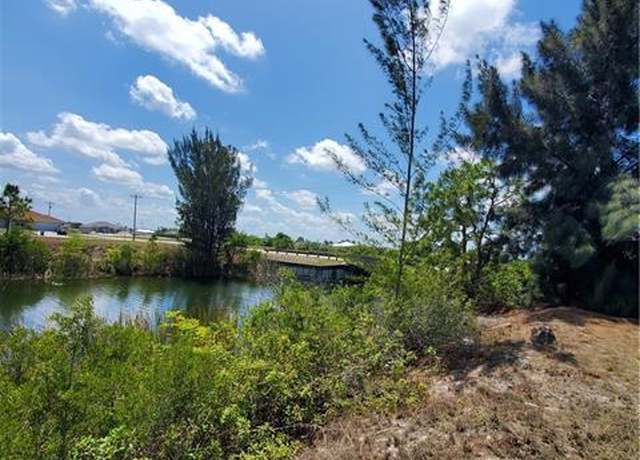 Property at 1601 NW 9th Pl, Cape Coral, FL 33993