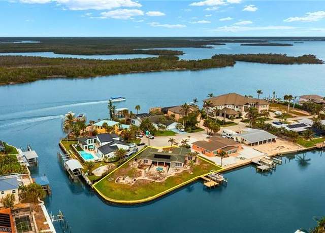 Property at 675 Randy Ln, Fort Myers Beach, FL 33931, 3 beds, 2 baths