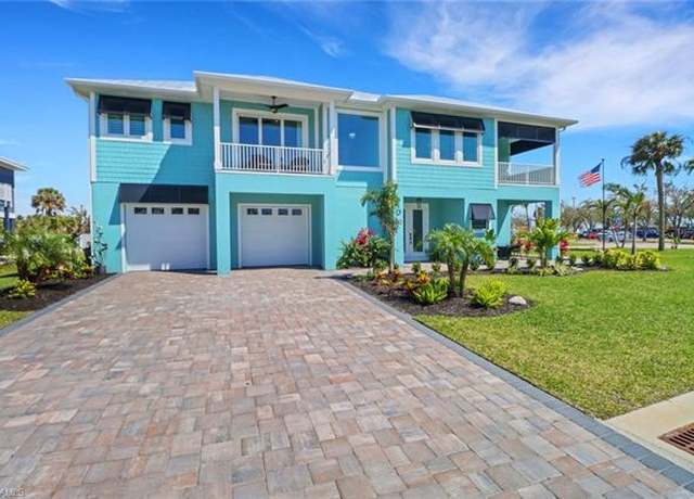 Property at 810 San Carlos Dr, Fort Myers Beach, FL 33931, 3 beds, 3 baths