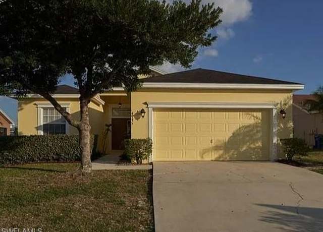 Property at 4975 Mandolin Ct, Winter Haven, FL 33884, 3 beds, 2 baths