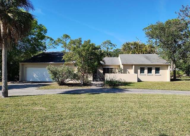 Property at 7256 Lake Dr, Fort Myers, FL 33908, 4 beds, 3 baths