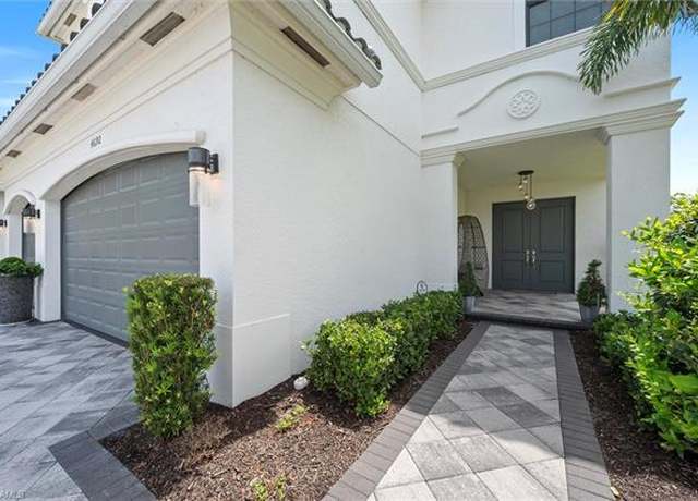 Property at 4692 Kensington Cir, Naples, FL 34119, 6 beds, 5 baths