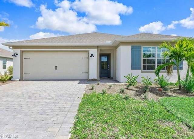Property at 1217 Caloosa Cove Dr, Labelle, FL 33935, 3 beds, 2 baths