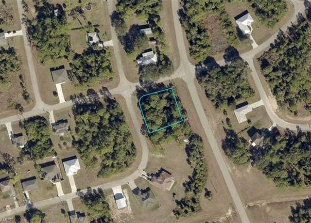 Property at 5001 S Rosebud Cir, Labelle, FL 33935