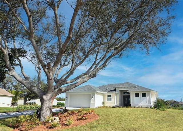 Property at 6321 Castlewood Cir, Fort Myers, FL 33905, 3 beds, 2 baths