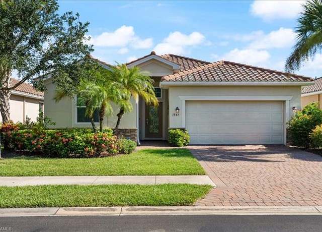 Property at 1987 Fairmont Ln, Naples, FL 34120, 4 beds, 3 baths