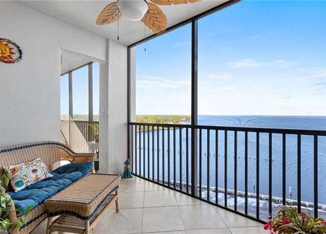 Property at 1920 Virginia Ave #1102, Fort Myers, FL 33901, 2 beds, 2 baths