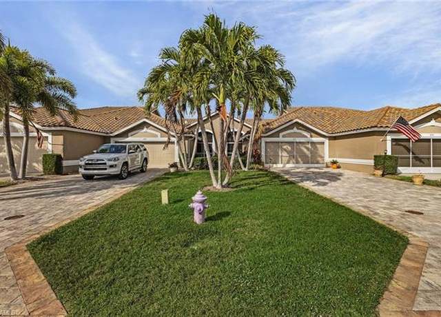 Property at 261 Stella Maris Dr S, Naples, FL 34114, 2 beds, 2 baths
