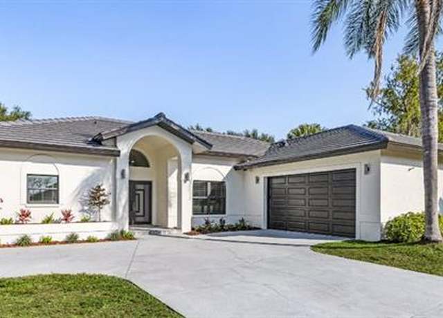 Property at 670 Henley Dr, Naples, FL 34104, 4 beds, 3 baths