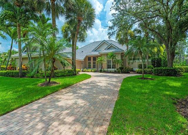Property at 24891 Goldcrest Dr, Bonita Springs, FL 34134, 3 beds, 3 baths