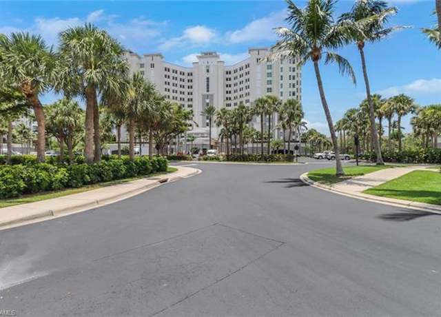 Property at 315 Dunes Blvd #204, Naples, FL 34110, 3 beds, 2 baths