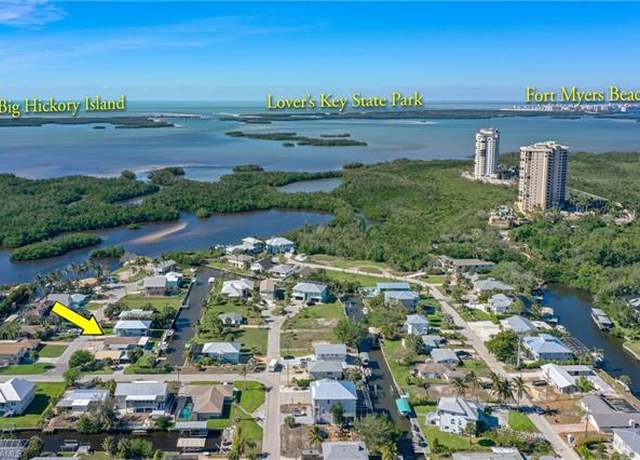 Property at 4730 Jackfish St, Bonita Springs, FL 34134, 3 beds, 2 baths