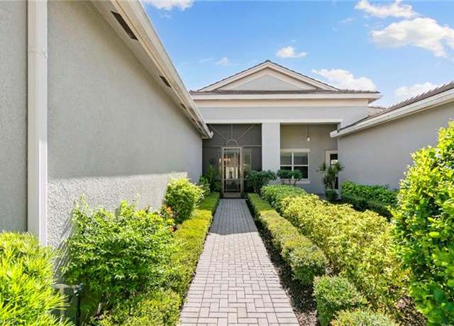 Property at 28433 Abruzzo Dr, Bonita Springs, FL 34135, 2 beds, 2 baths