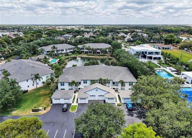 Property at 2110 Cay Lagoon Dr #113, Naples, FL 34109, 3 beds, 2.5 baths
