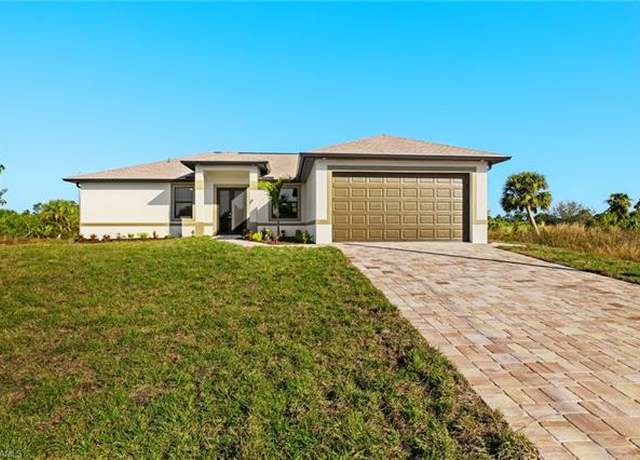 Property at 727 Cairo St E, Lehigh Acres, FL 33974, 3 beds, 2 baths