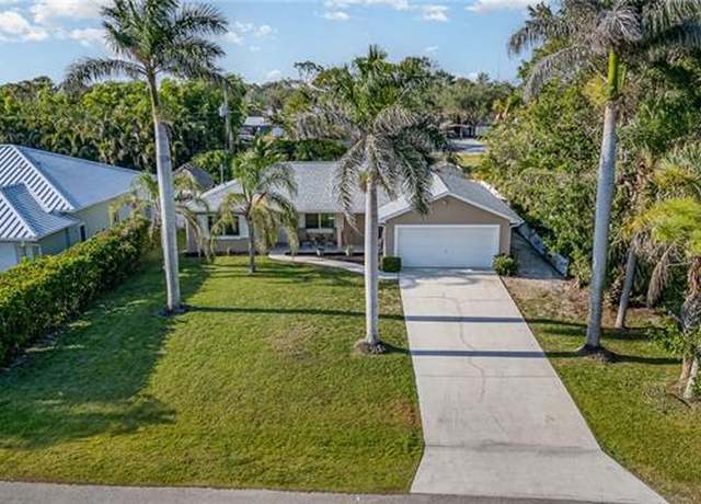Property at 4618 Sierra Ln, Bonita Springs, FL 34134, 3 beds, 2 baths