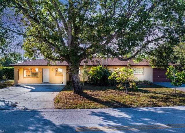 Property at 2975 14th St N, Naples, FL 34103, 5 beds, 3 baths