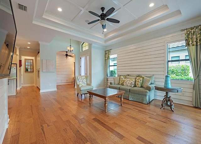 Property at 9008 Isla Bella Cir, Bonita Springs, FL 34135, 2 beds, 2 baths