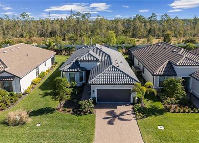 Property at 17513 Caravita Ln, Fort Myers, FL 33913, 3 beds, 3.5 baths