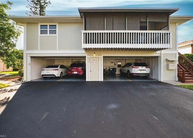 Property at 5832 Vancouver Cir #2, Fort Myers, FL 33907, 2 beds, 1.5 baths
