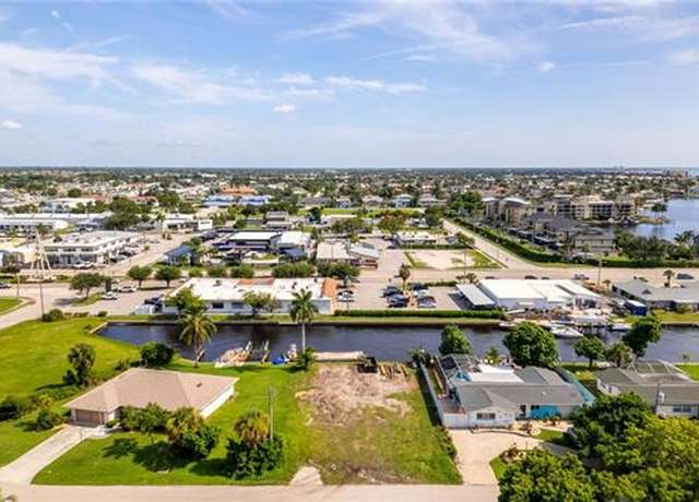 Property at 1717 Bikini Ct, Cape Coral, FL 33904