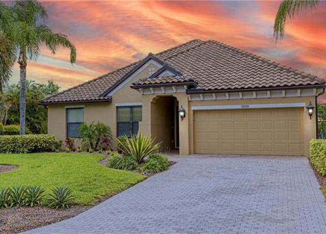 Property at 12931 Valdosta Pl, Fort Myers, FL 33913, 5 beds, 3.5 baths