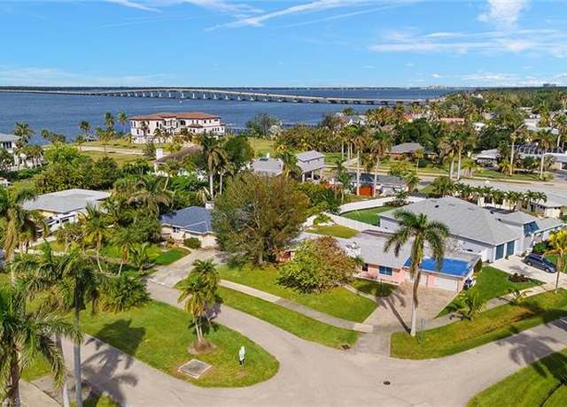 Property at 1227 Donna Dr, Fort Myers, FL 33919, 3 beds, 2 baths