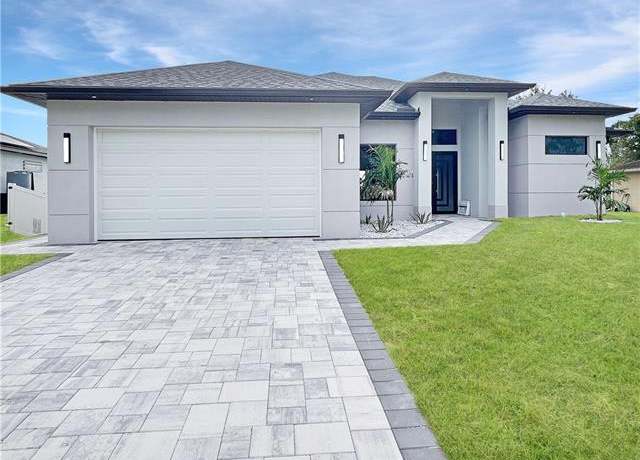 Property at 1028 Alaska Ave, Lehigh Acres, FL 33971, 4 beds, 2 baths