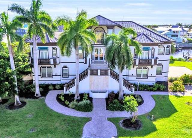 Property at 18181 Old Pelican Bay Dr, Fort Myers Beach, FL 33931, 6 beds, 6 baths