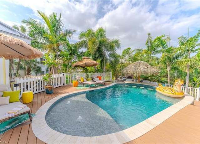 Property at 7146 Congdon Rd, Fort Myers, FL 33908, 4 beds, 4 baths