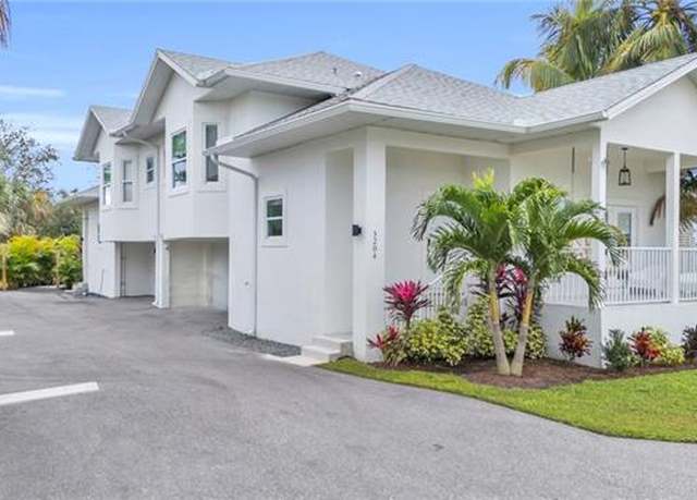 Property at 3204 Karen Dr, Naples, FL 34112, 4 beds, 4 baths