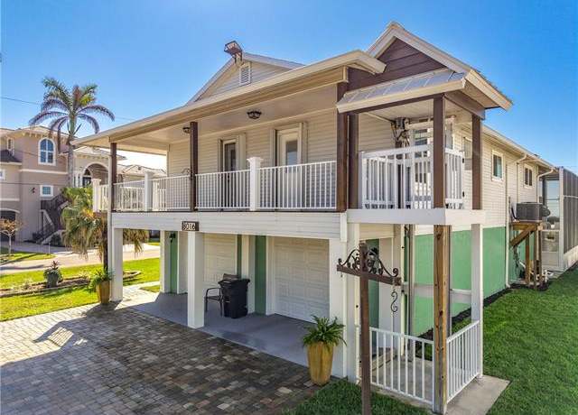 Property at 8016 Buccaneer Dr, Fort Myers Beach, FL 33931, 3 beds, 2.5 baths
