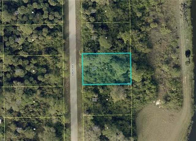 Property at 641 Naples Ave S, Lehigh Acres, FL 33974