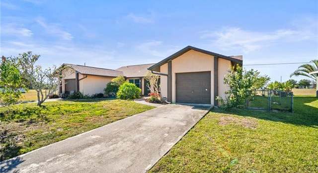 Photo of 2206 NE 17th St, Cape Coral, FL 33909