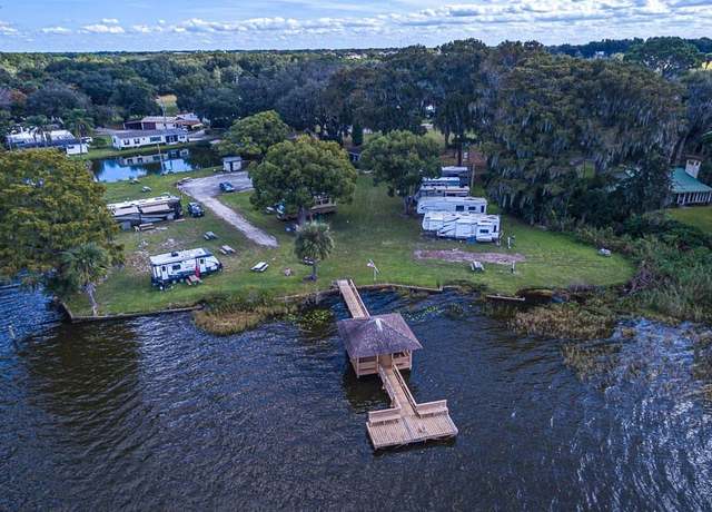 Property at 48 Harbor Cir, Astatula, FL 34705