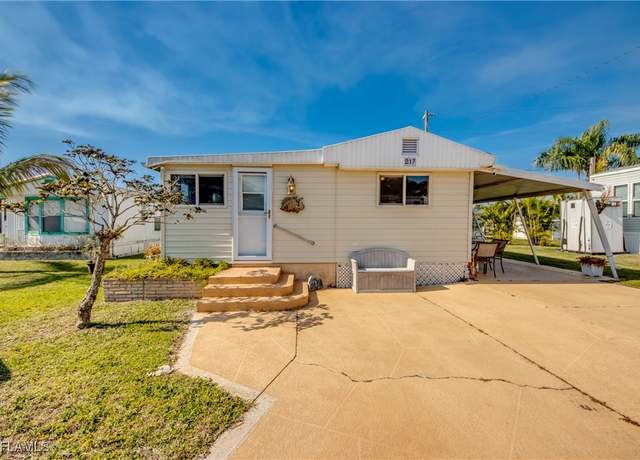 Property at 217 Lamplighter Ln, North Fort Myers, FL 33917, 2 beds, 2 baths