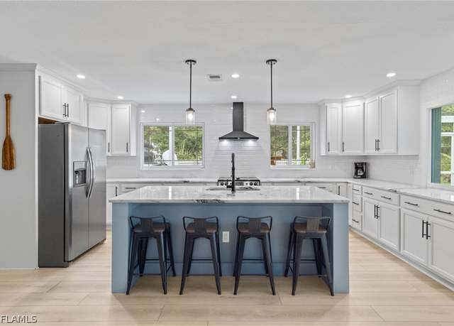 Property at 1520 Bass Ln, Fort Myers, FL 33919, 4 beds, 3 baths
