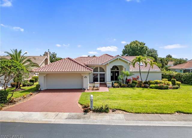 Property at 9714 Caloosa Yacht And Racquet Club Dr, Fort Myers, FL 33919, 3 beds, 2 baths