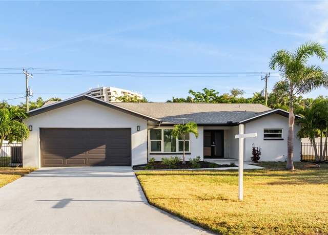 Property at 959 N Town And River Dr, Fort Myers, FL 33919, 3 beds, 2 baths