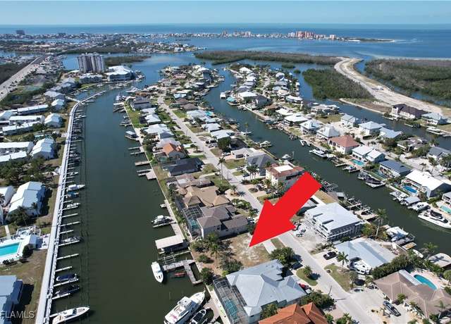 Property at 18233 Cutlass Dr, Fort Myers Beach, FL 33931