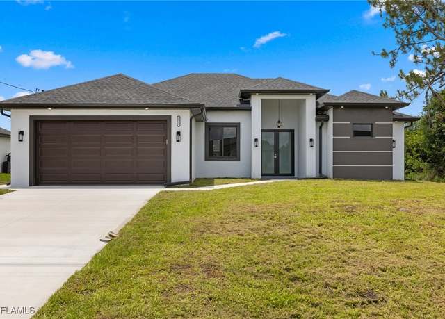 Property at 2513 13th St SW, Lehigh Acres, FL 33976, 3 beds, 3 baths