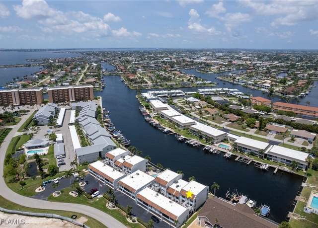 Property at 4210 SE 20th Pl Unit A8, Cape Coral, FL 33904, 2 beds, 2 baths