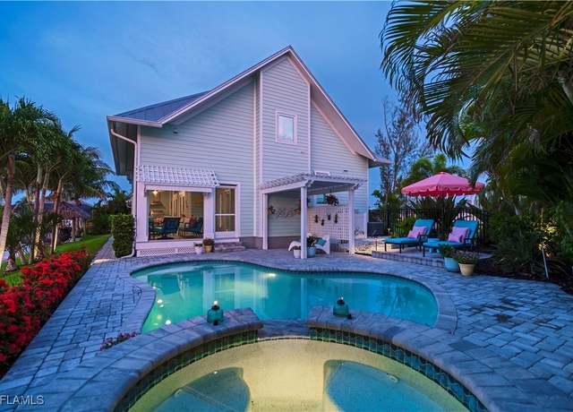 Property at 132 NW 39th Ave, Cape Coral, FL 33993, 3 beds, 3 baths