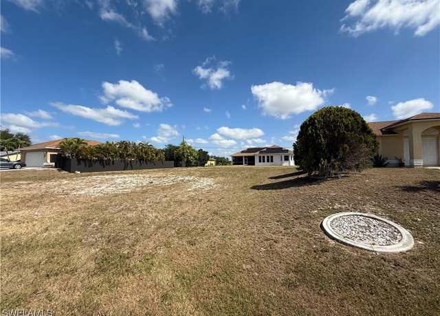 Property at 29 SW Trafalgar Pkwy, Cape Coral, FL 33991