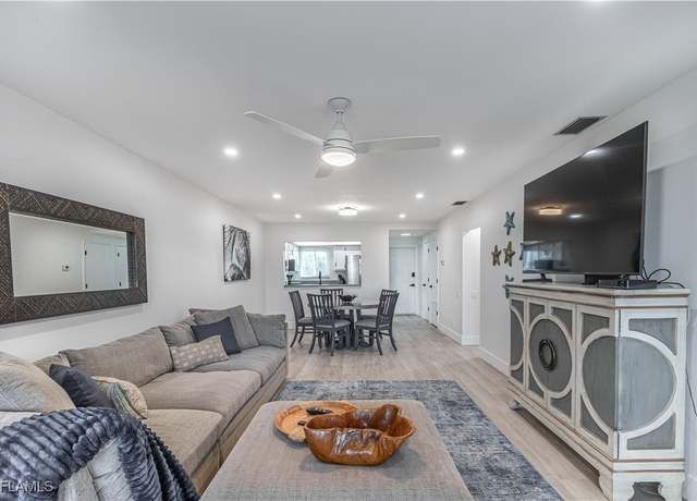 Property at 7402 Lake Breeze Dr #308, Fort Myers, FL 33907, 2 beds, 2 baths