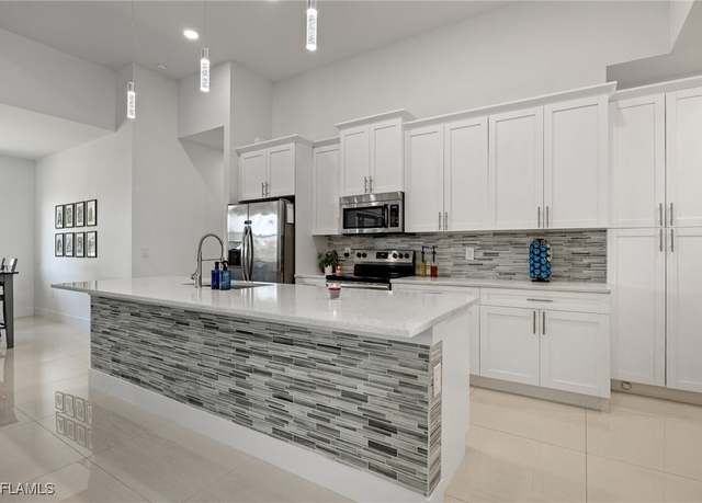 Property at 2125 NE 17th St, Cape Coral, FL 33909, 3 beds, 2 baths